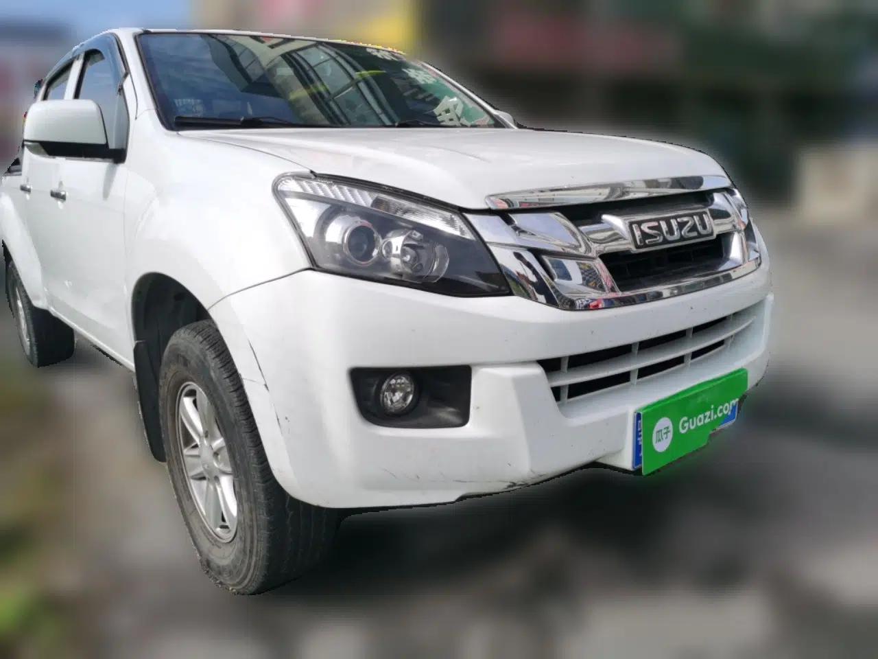 Isuzu D-MAX 2020 2.5T 4x4 Automatic Navigation Version China VI Standard Extended Length JE4D25Q6A — миниатюра 3
