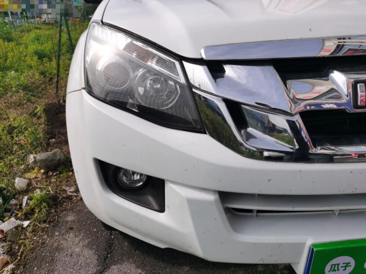 Isuzu D-MAX 2020 2.5T 4x4 Automatic Navigation Version China VI Standard Extended Length JE4D25Q6A — миниатюра 7