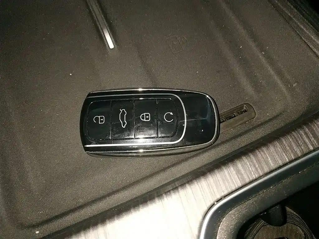 Explore 06 2023 Facelift Urban Edition 1.6T 2WD Luxury — миниатюра 16