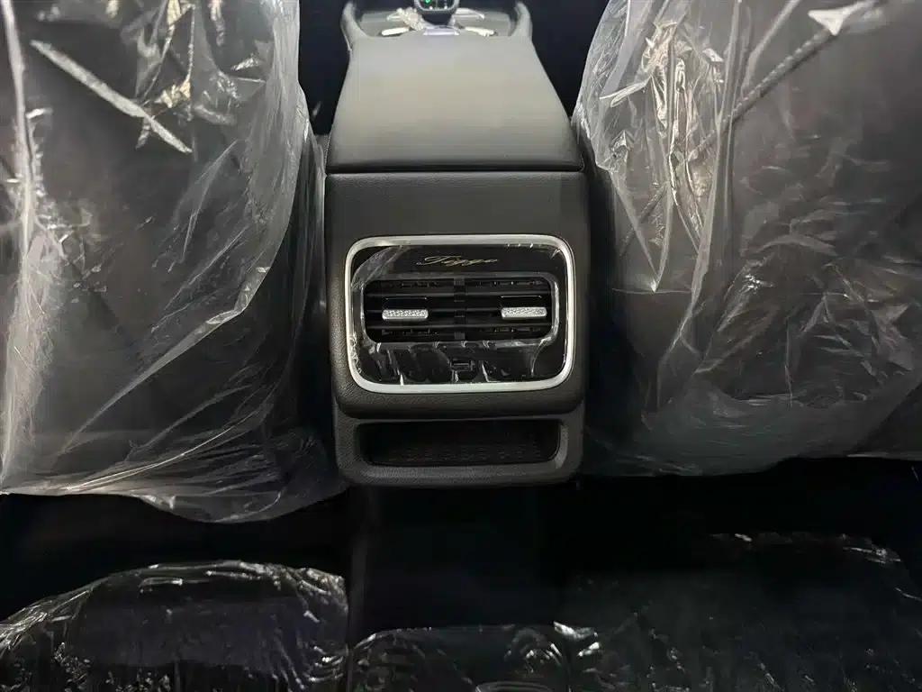 Chery Tiggo 8 PRO PHEV 2025 Champion Edition 1.5T 100km Premium Model — миниатюра 12