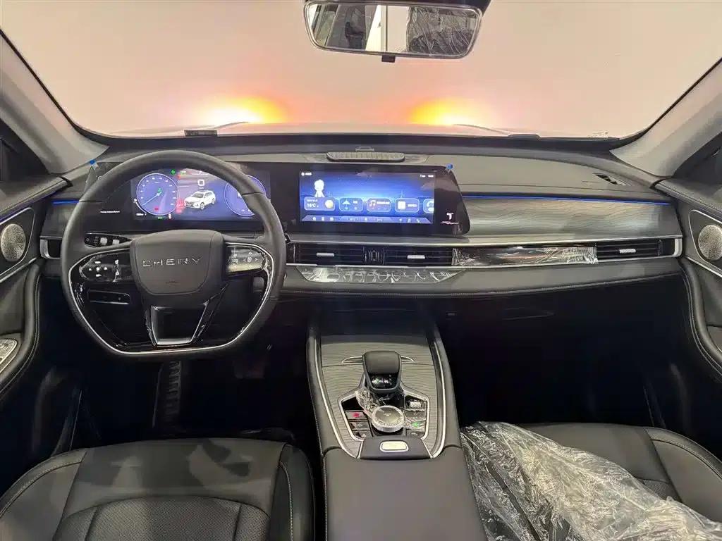 Chery Tiggo 8 PRO PHEV 2025 Champion Edition 1.5T 100km Premium Model — миниатюра 8