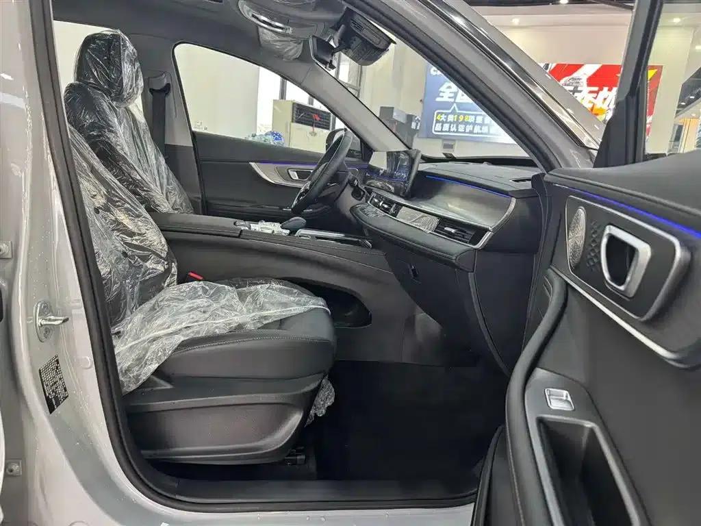 Chery Tiggo 8 PRO PHEV 2025 Champion Edition 1.5T 100km Premium Model — миниатюра 10