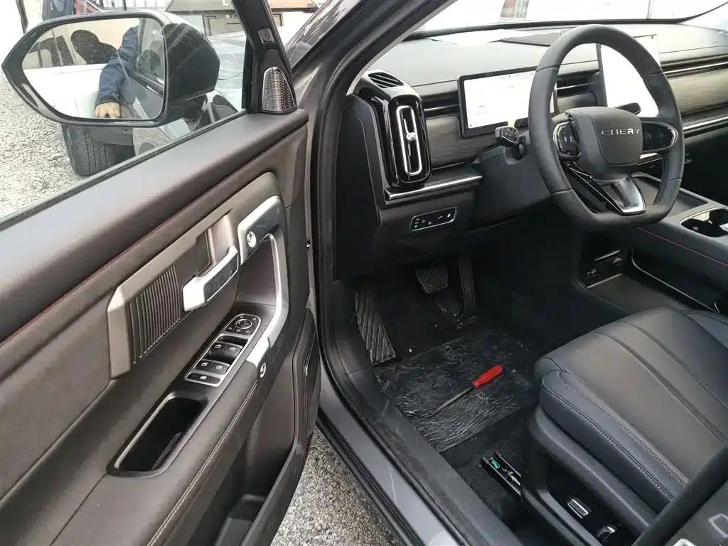 Chery Tiggo 7 C-DM 2025 1.5T 120KM Royal — миниатюра 16