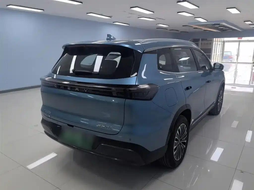 Chery Tiggo 8 PLUS C-DM 2025 1.5T 116km/h Premium 5-seater — миниатюра 5