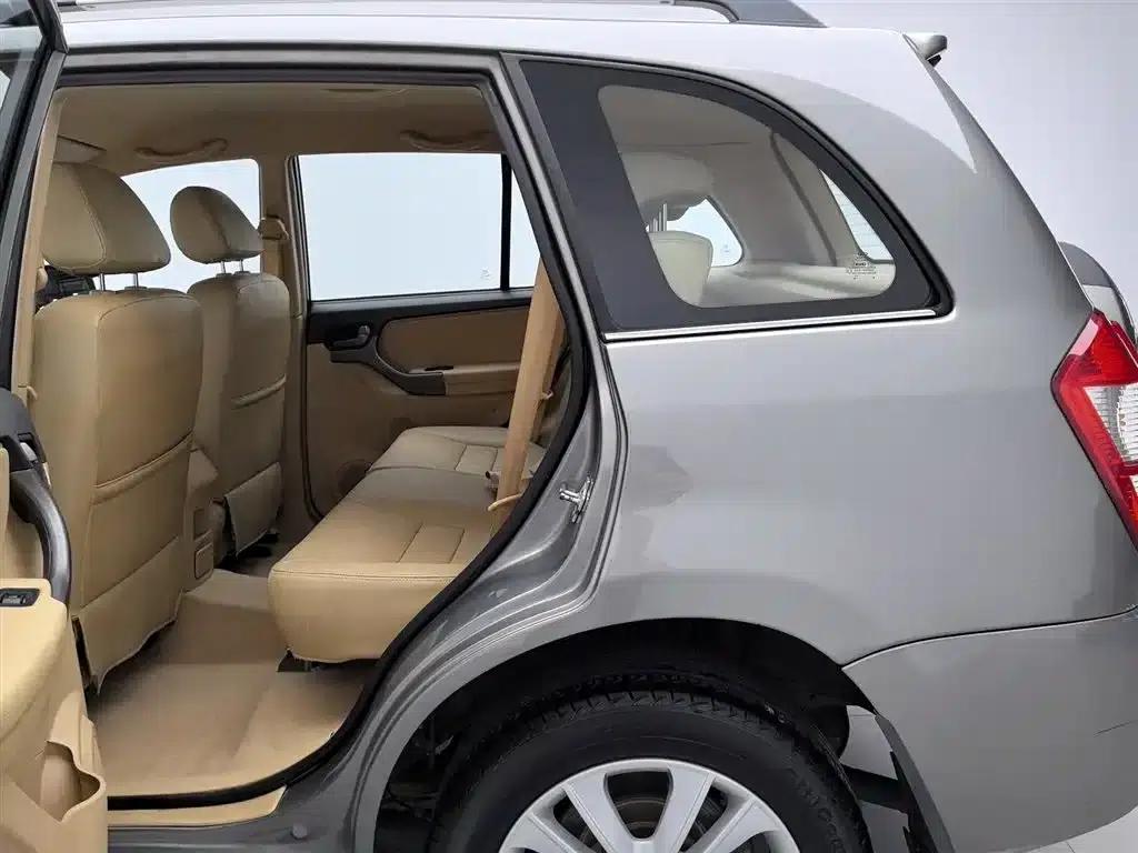 Chery Tiggo 2012 Elite Edition Facelift 1.6L Manual Comfort DVVT — миниатюра 15