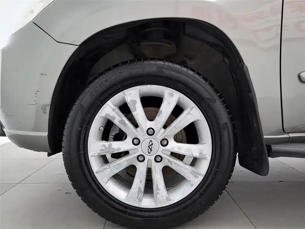 Chery Tiggo 2012 Elite Edition Facelift 1.6L Manual Comfort DVVT — миниатюра 17