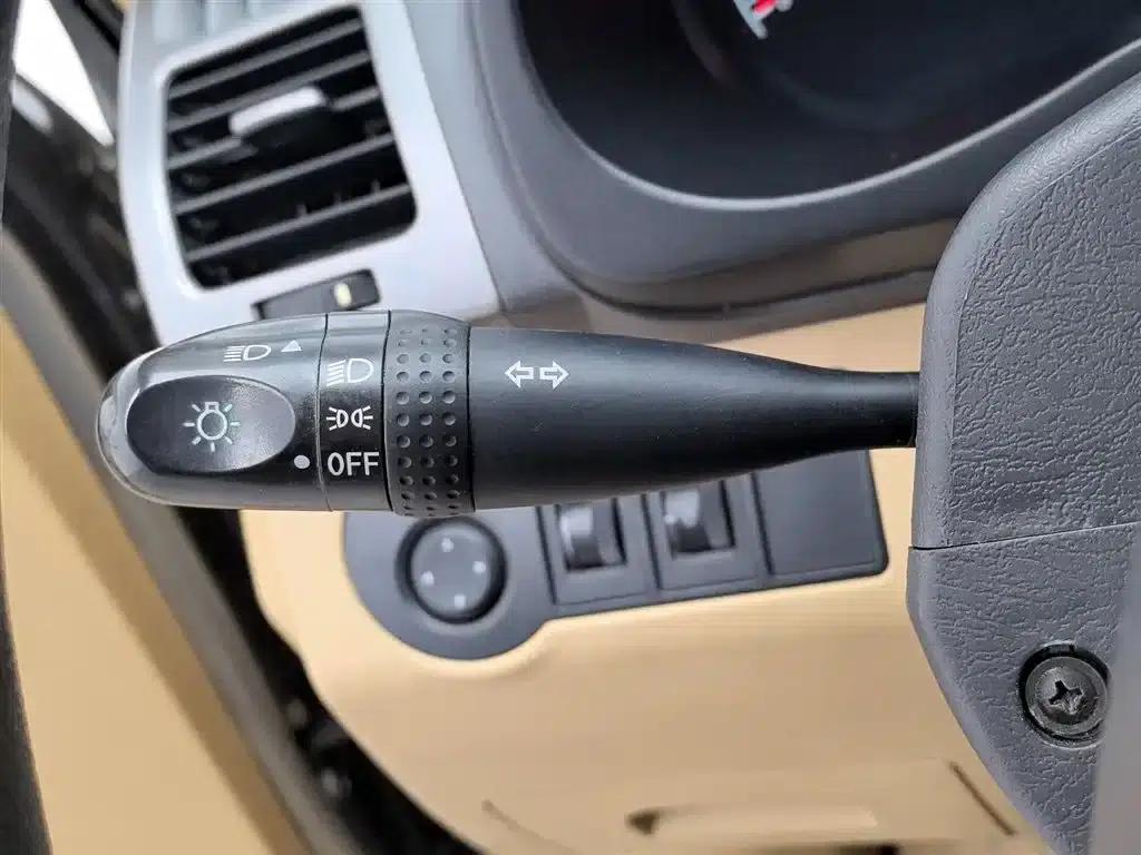 Chery Tiggo 2012 Elite Edition Facelift 1.6L Manual Comfort DVVT — миниатюра 21