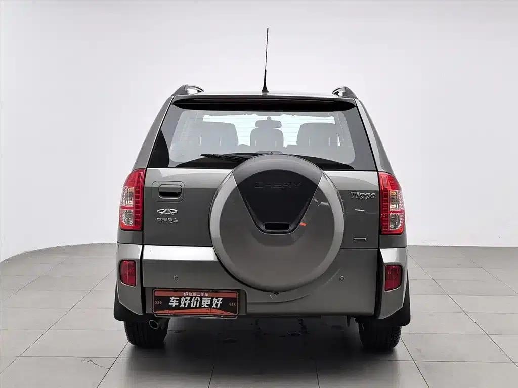 Chery Tiggo 2012 Elite Edition Facelift 1.6L Manual Comfort DVVT — миниатюра 4