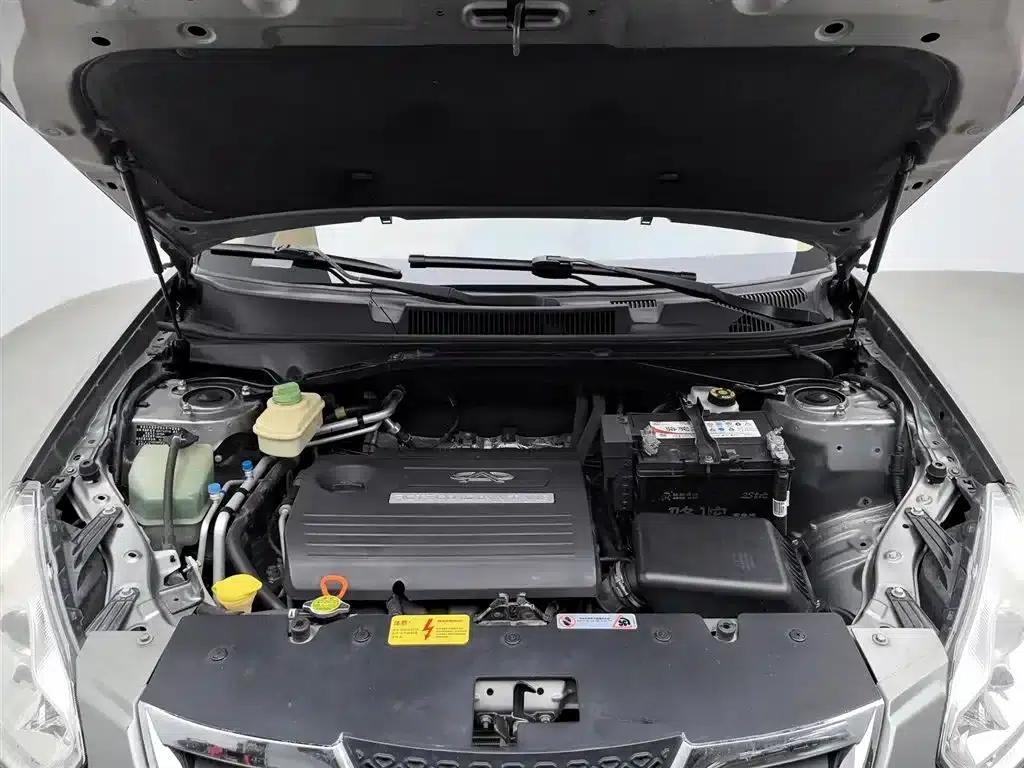 Chery Tiggo 2012 Elite Edition Facelift 1.6L Manual Comfort DVVT — миниатюра 6