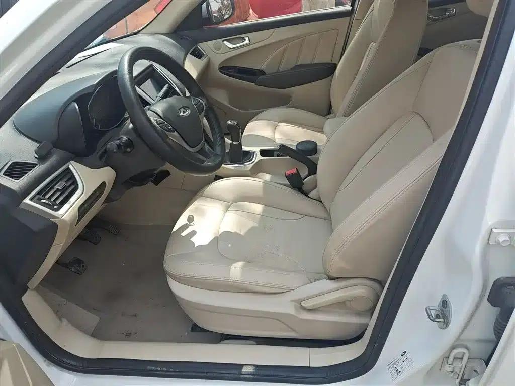 Chery Arrizo 7 2015 1.6L Manual Elite Edition — миниатюра 15