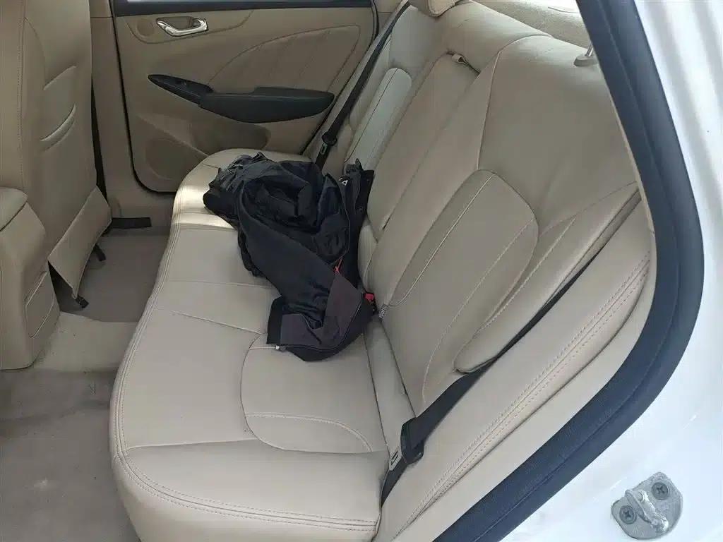 Chery Arrizo 7 2015 1.6L Manual Elite Edition — миниатюра 17