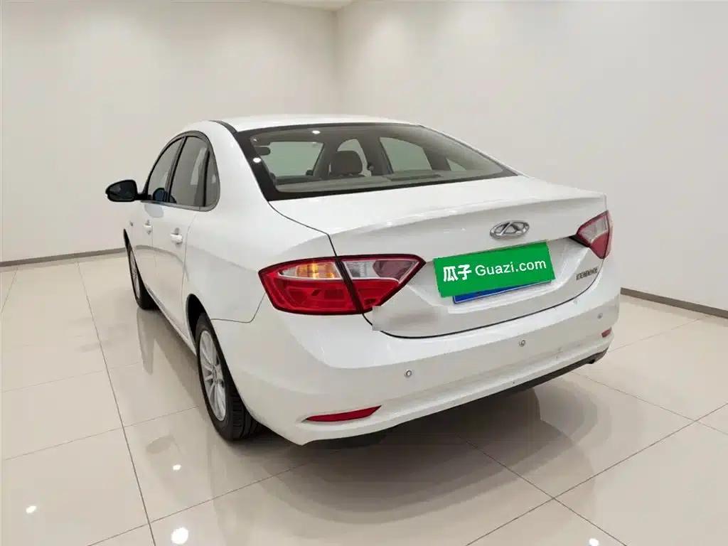 Chery Arrizo 7 2015 1.6L Manual Elite Edition — миниатюра 5