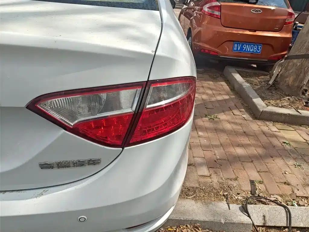 Chery Arrizo 7 2015 1.6L Manual Elite Edition — миниатюра 8