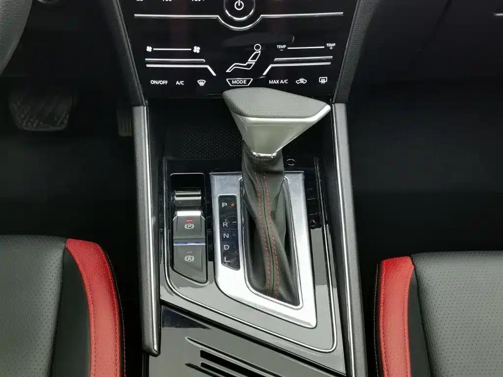 Venucia T60 2020 1.6L CVT Smart Edition (National VI Emission Standard) — миниатюра 13