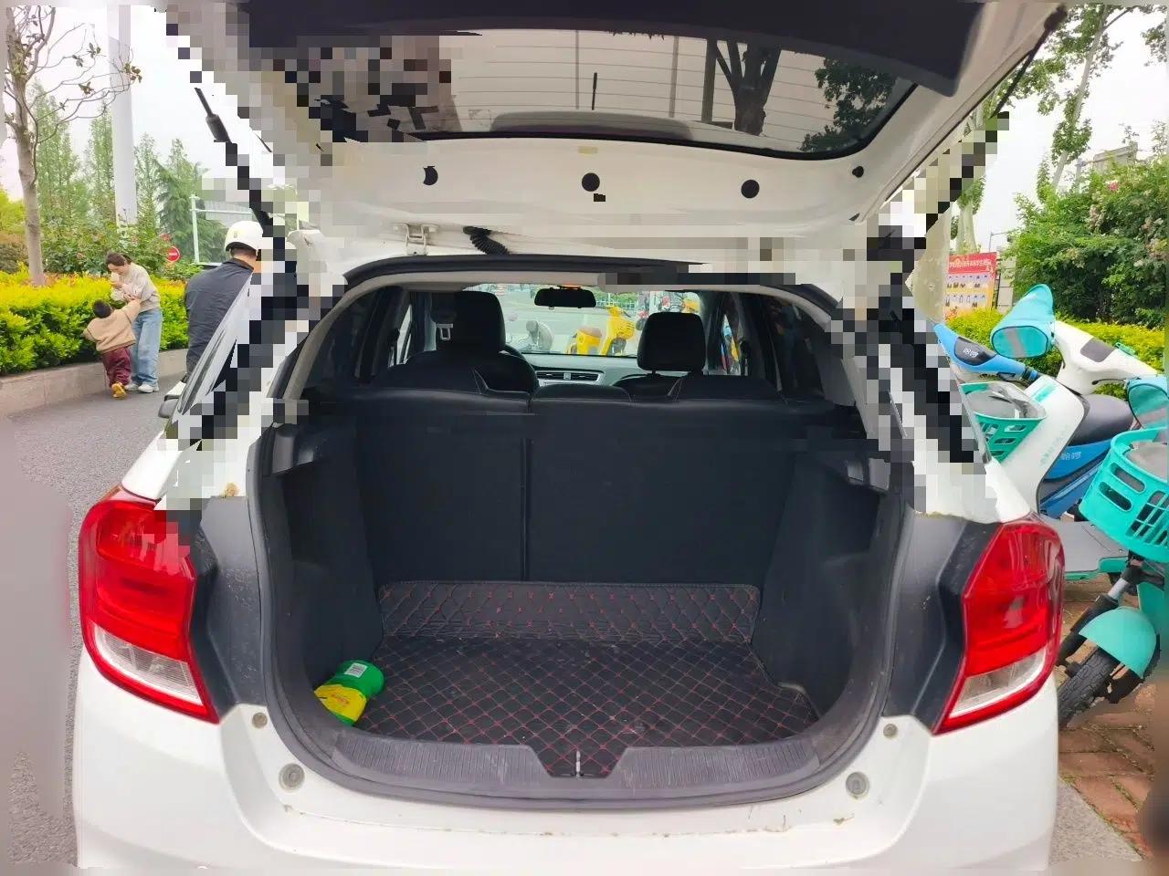 Chevrolet Lova RV 2018 1.5L Automatic Smart Drive Model — миниатюра 20
