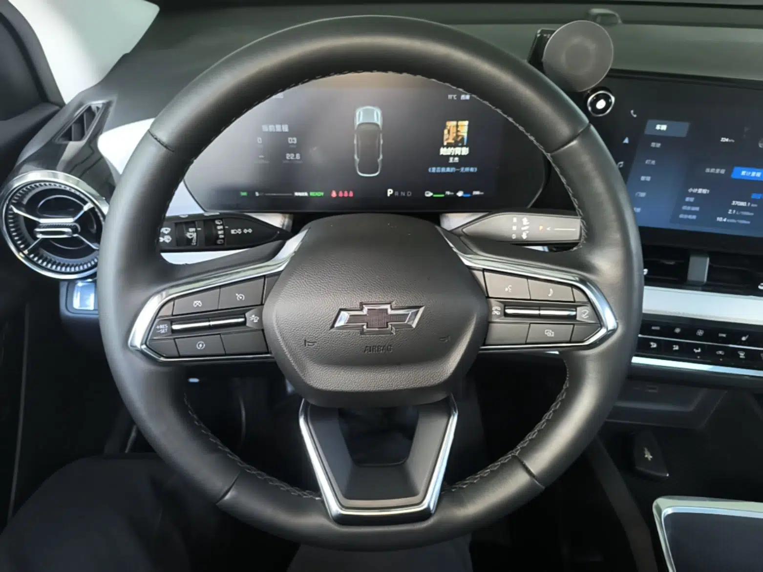 Chevrolet Equinox Plus 2024 155km ACTIV Ultimate Edition — миниатюра 14