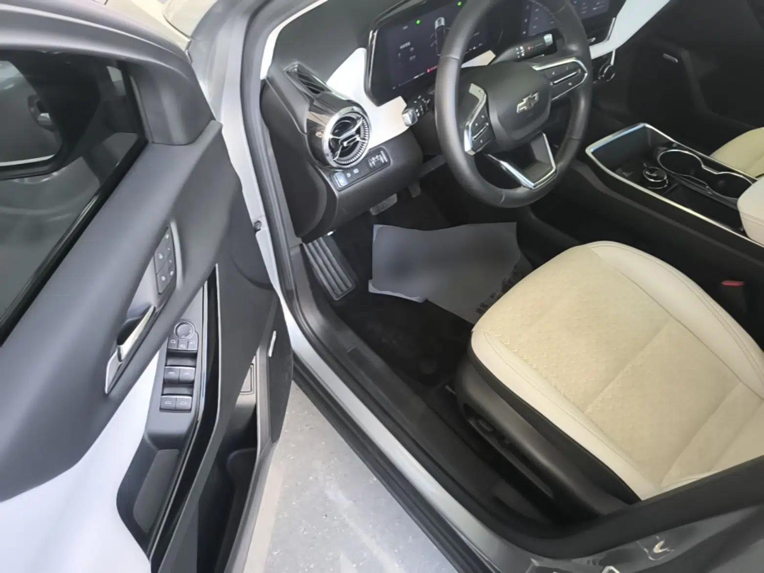 Chevrolet Equinox Plus 2024 155km ACTIV Ultimate Edition — миниатюра 19