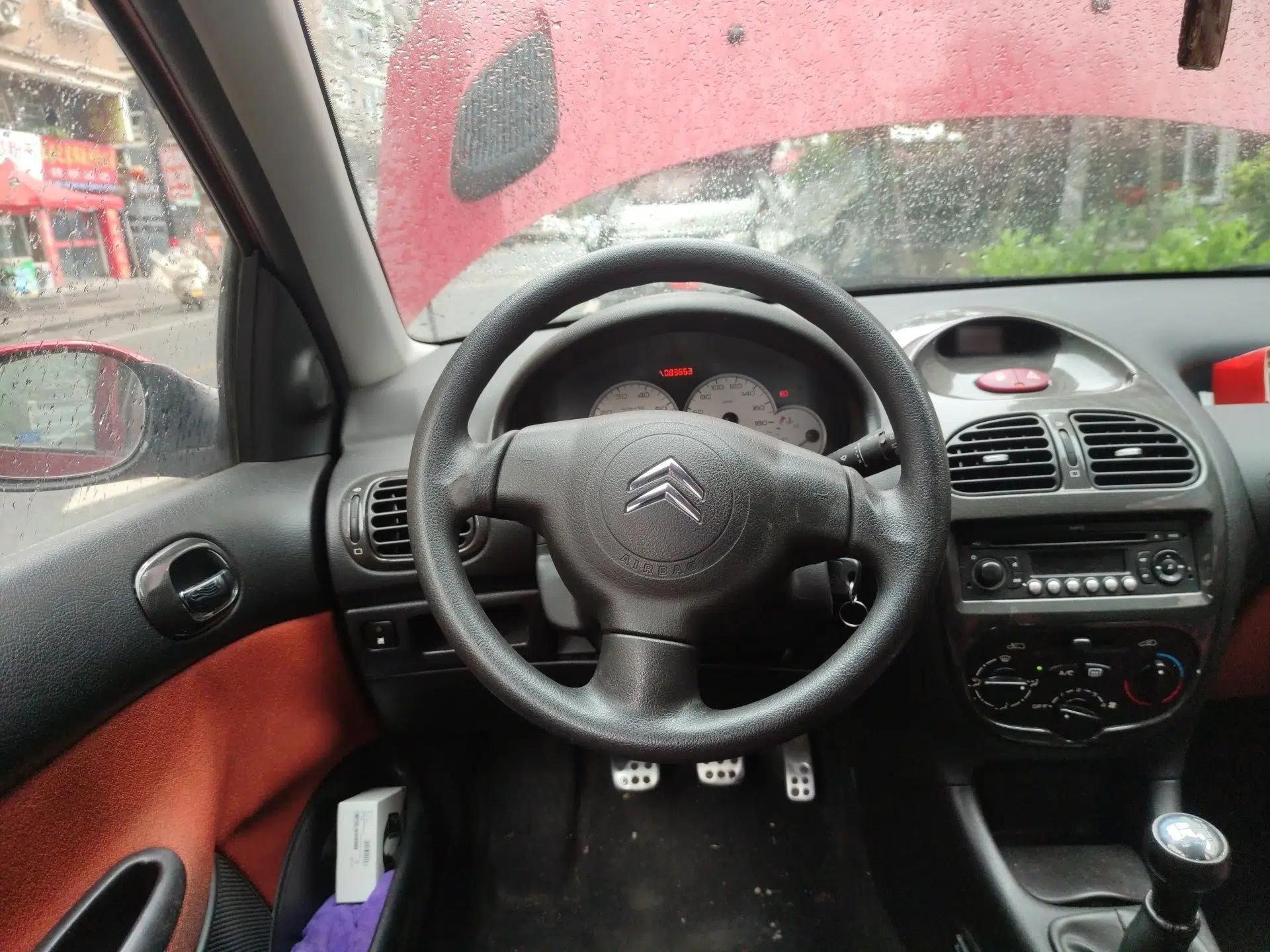 Citroen C2 2012 1.4L Manual Sport Model — миниатюра 11