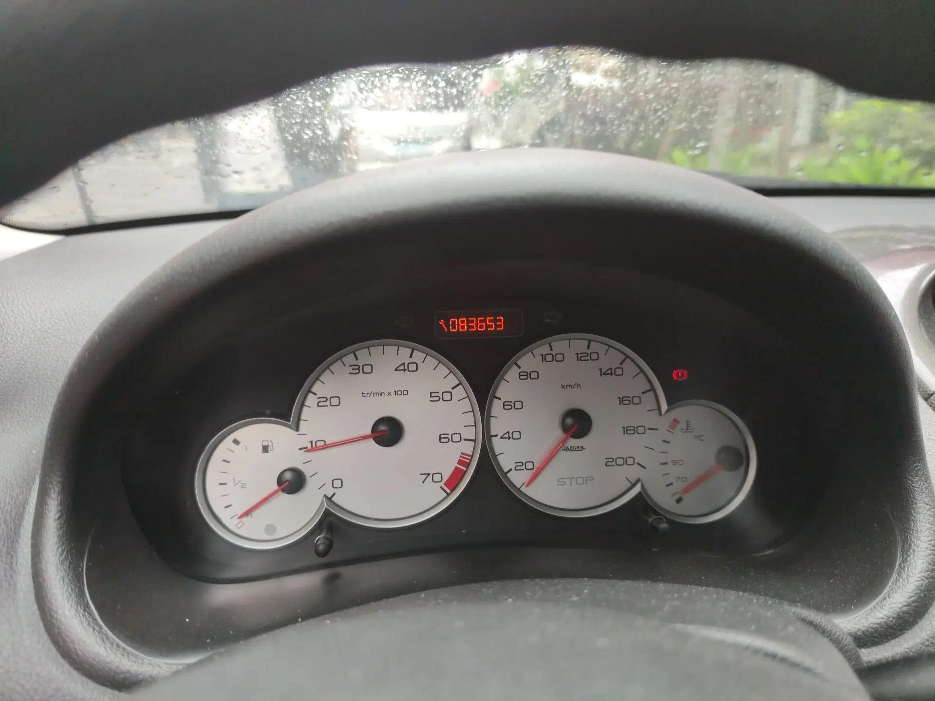 Citroen C2 2012 1.4L Manual Sport Model — миниатюра 12