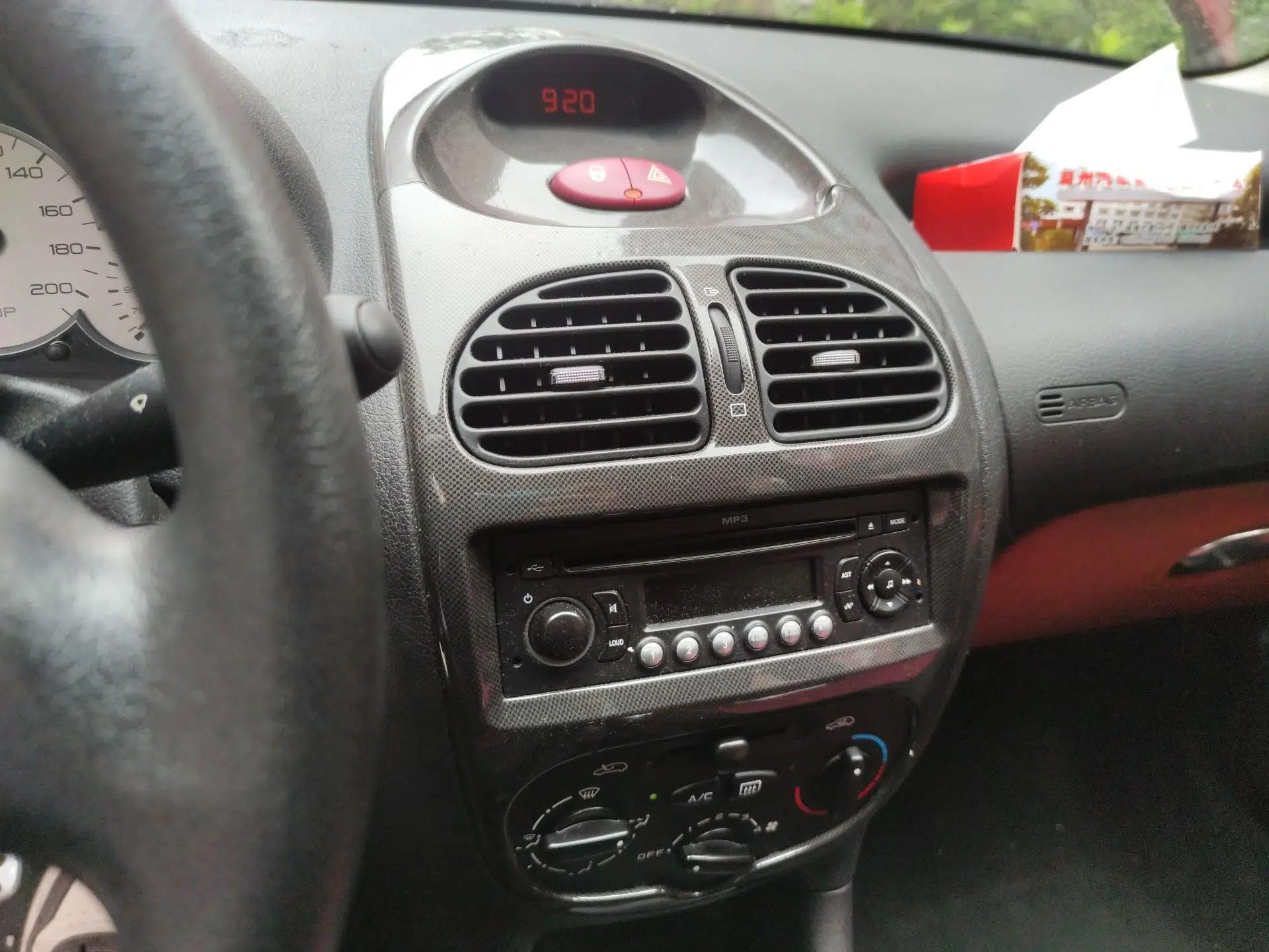 Citroen C2 2012 1.4L Manual Sport Model — миниатюра 14