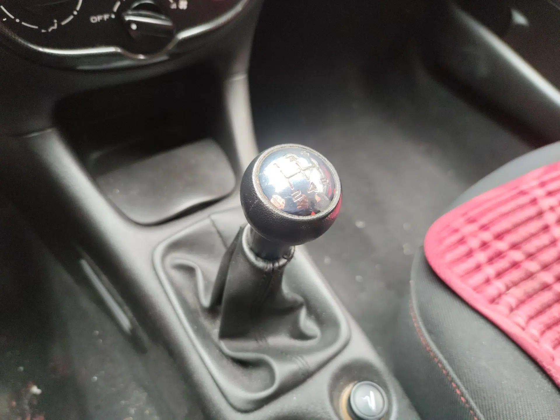 Citroen C2 2012 1.4L Manual Sport Model — миниатюра 15