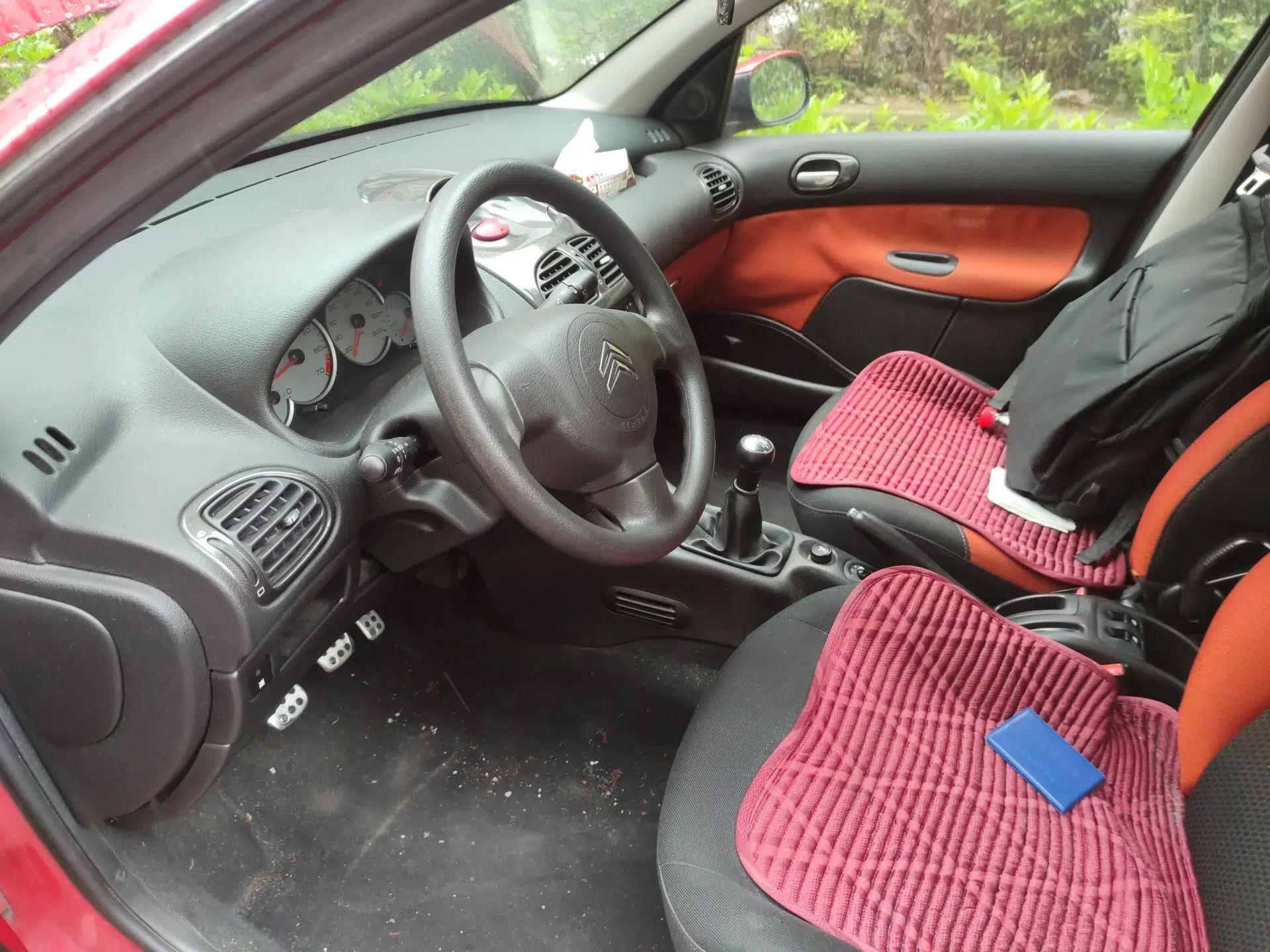 Citroen C2 2012 1.4L Manual Sport Model — миниатюра 17