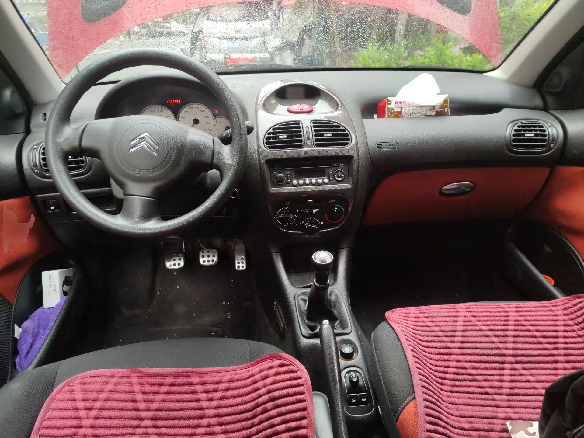 Citroen C2 2012 1.4L Manual Sport Model — миниатюра 10