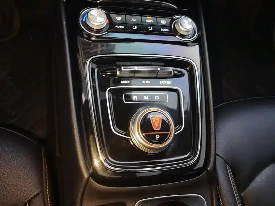 Roewe Ei5 2018 Internet Flagship Edition — миниатюра 15