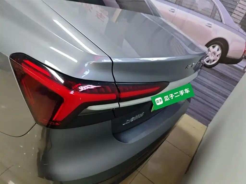 Roewe i6 MAX New Energy 2020 1.5T PHEV Cool Edition — миниатюра 6