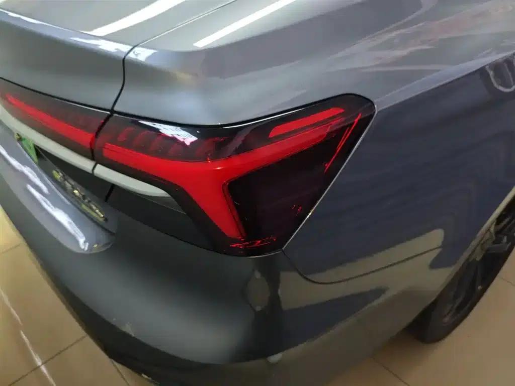 Roewe i6 MAX New Energy 2020 1.5T PHEV Cool Edition — миниатюра 8