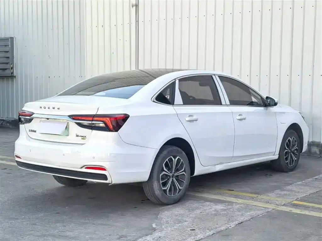 Roewe i6 MAX New Energy 2023 EV 420 Panoramic Roof Special Edition — миниатюра 13