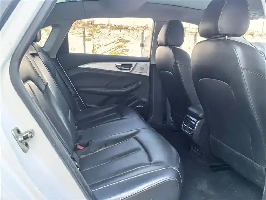 Roewe i6 MAX New Energy 2023 EV 420 Panoramic Roof Special Edition — миниатюра 18