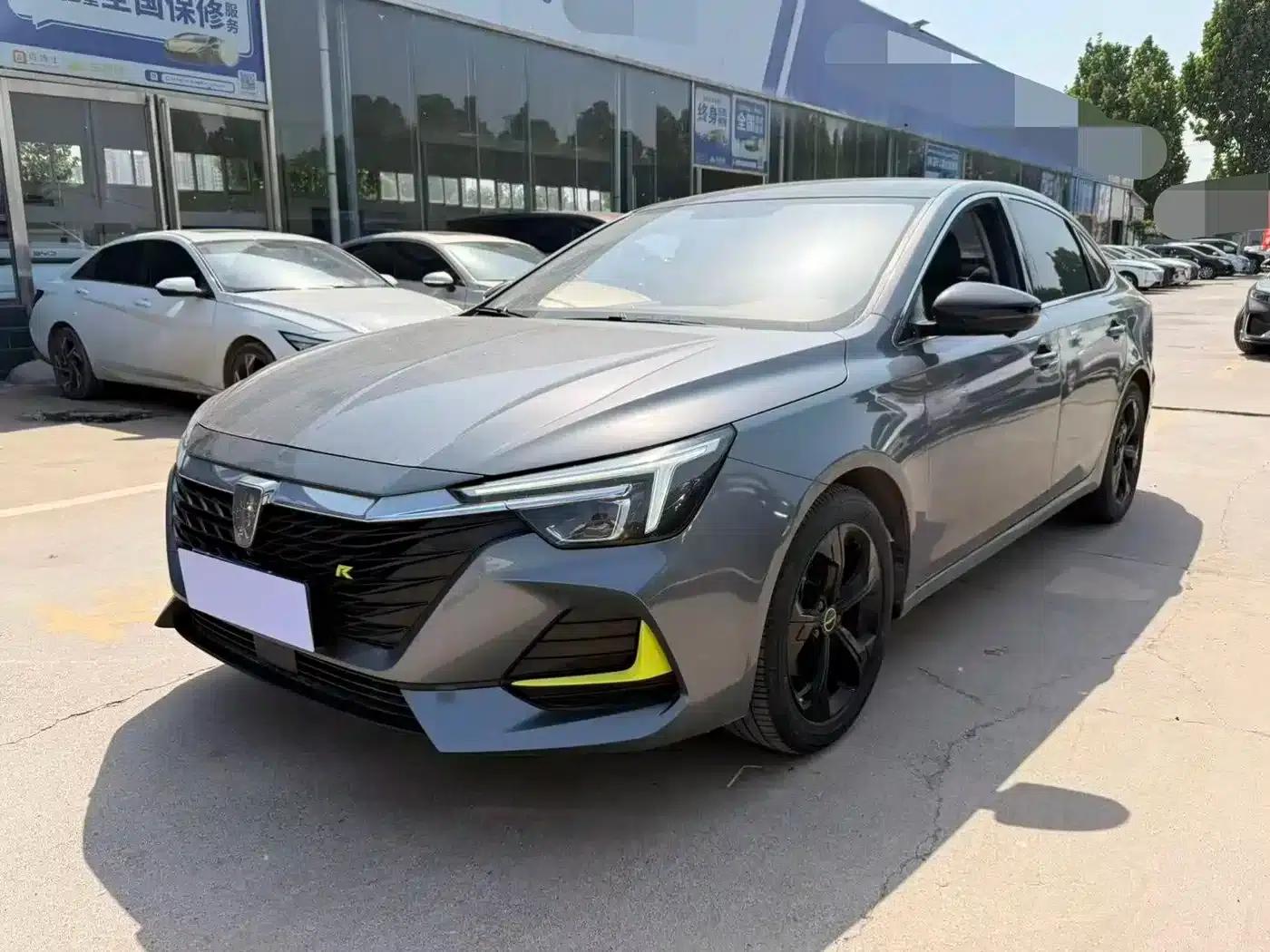 Roewe i6 MAX 2020 300TGI Automatic Cool Panoramic Sunroof Edition — миниатюра 1