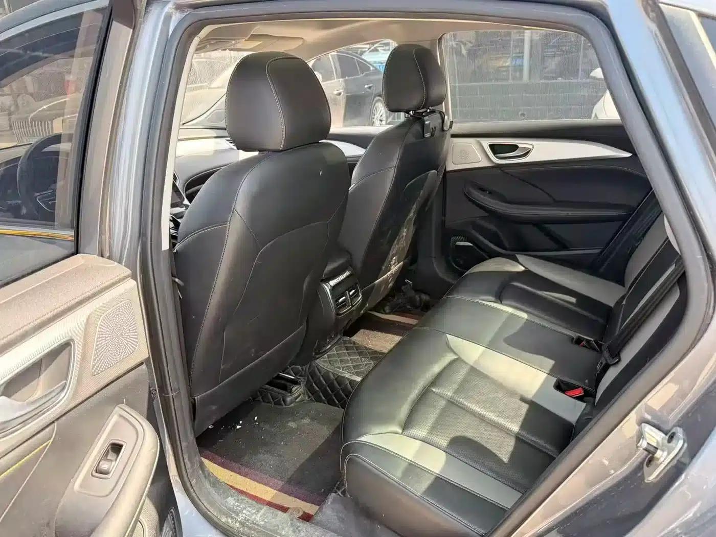 Roewe i6 MAX 2020 300TGI Automatic Cool Panoramic Sunroof Edition — миниатюра 6