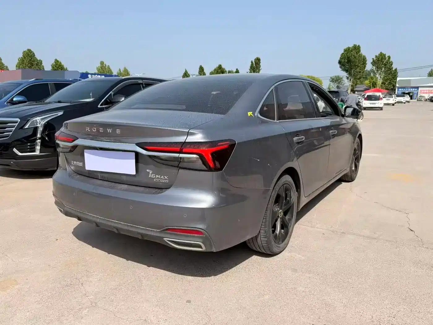 Roewe i6 MAX 2020 300TGI Automatic Cool Panoramic Sunroof Edition — миниатюра 7