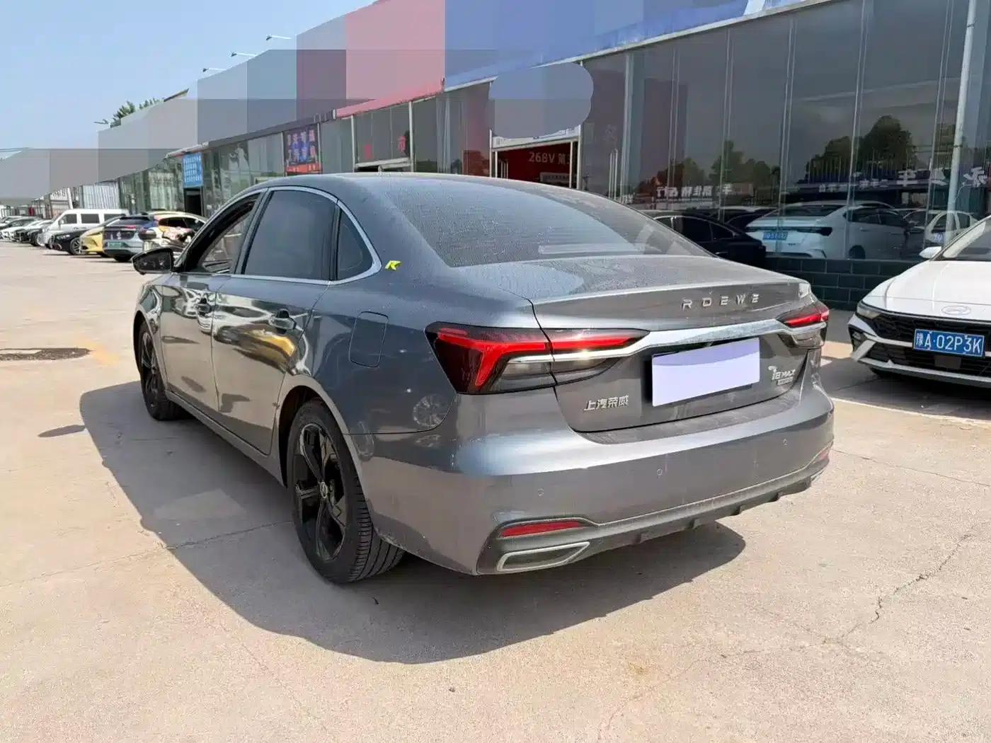 Roewe i6 MAX 2020 300TGI Automatic Cool Panoramic Sunroof Edition — миниатюра 9