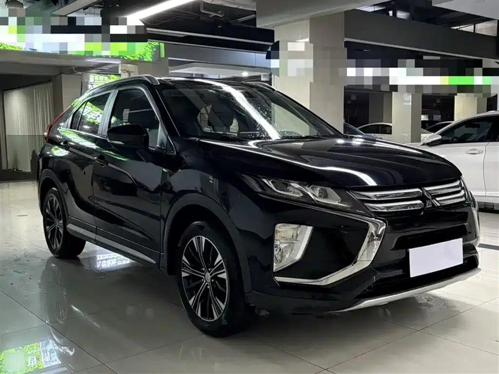 Eclipse Cross 2018 1.5T CVT 2WD Belief Edition — миниатюра 25