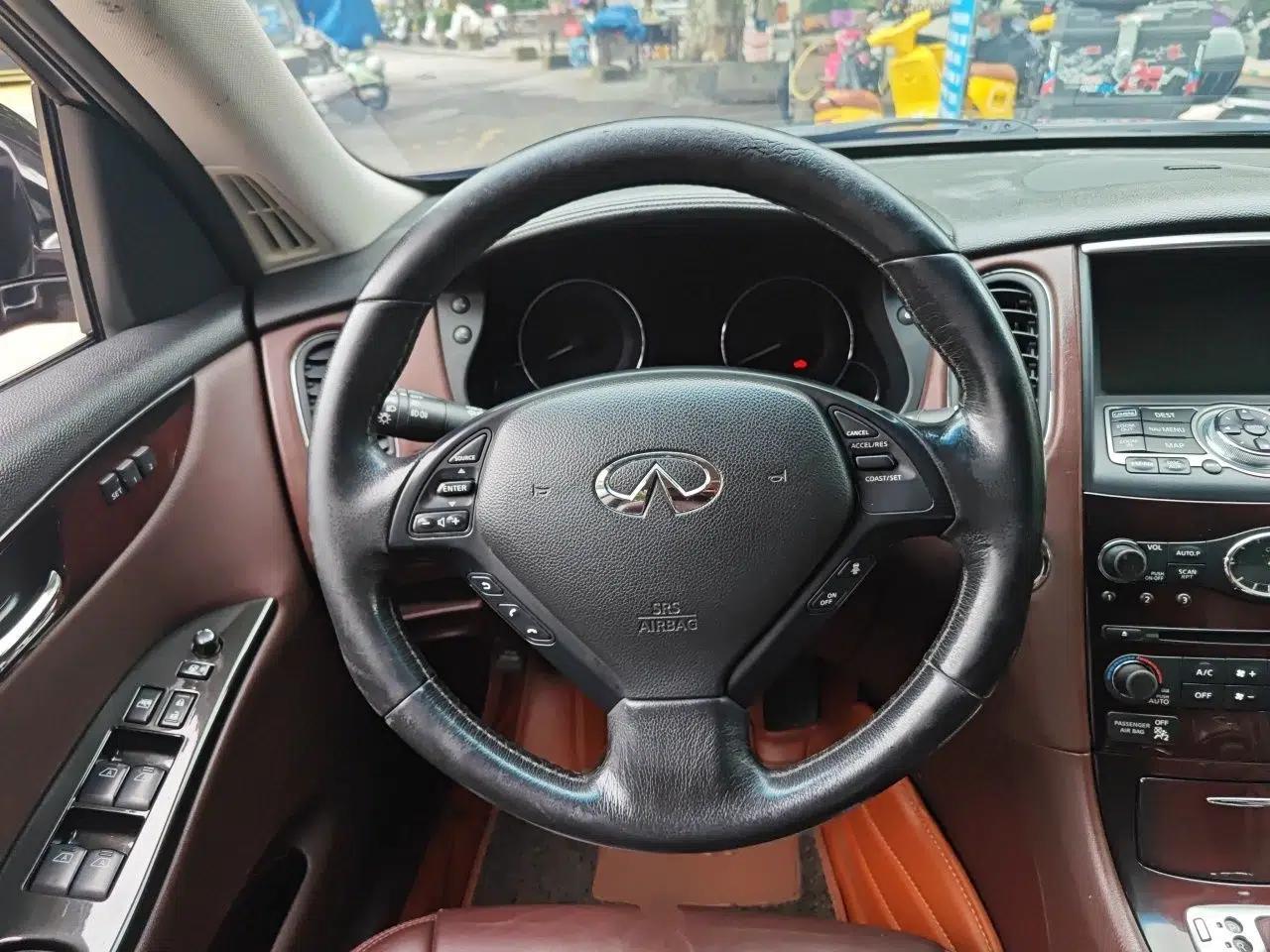 Infiniti EX 2011 EX25 Luxury Edition — миниатюра 11