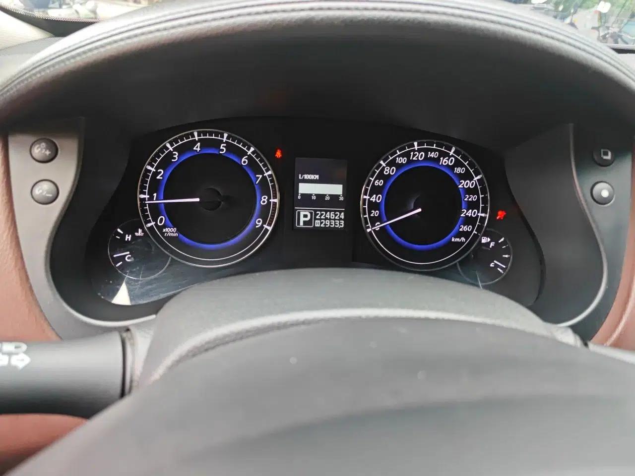 Infiniti EX 2011 EX25 Luxury Edition — миниатюра 12