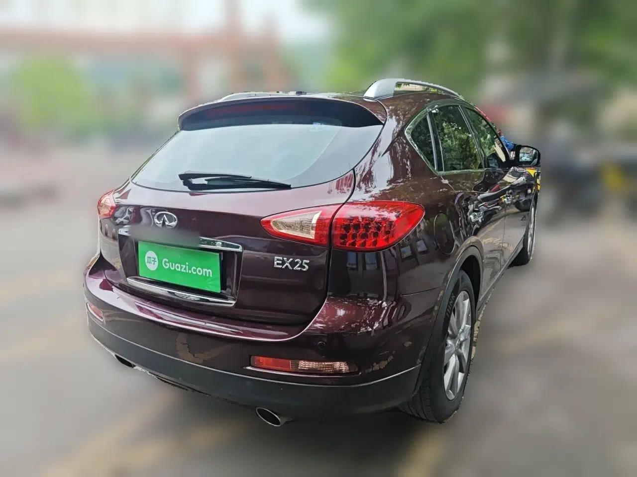 Infiniti EX 2011 EX25 Luxury Edition — миниатюра 6