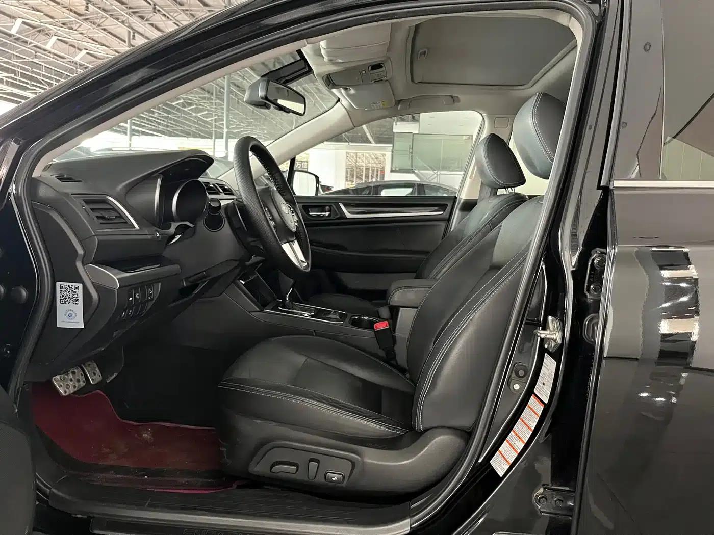 Legacy 2016 2.5i AWD Glory Edition — миниатюра 7