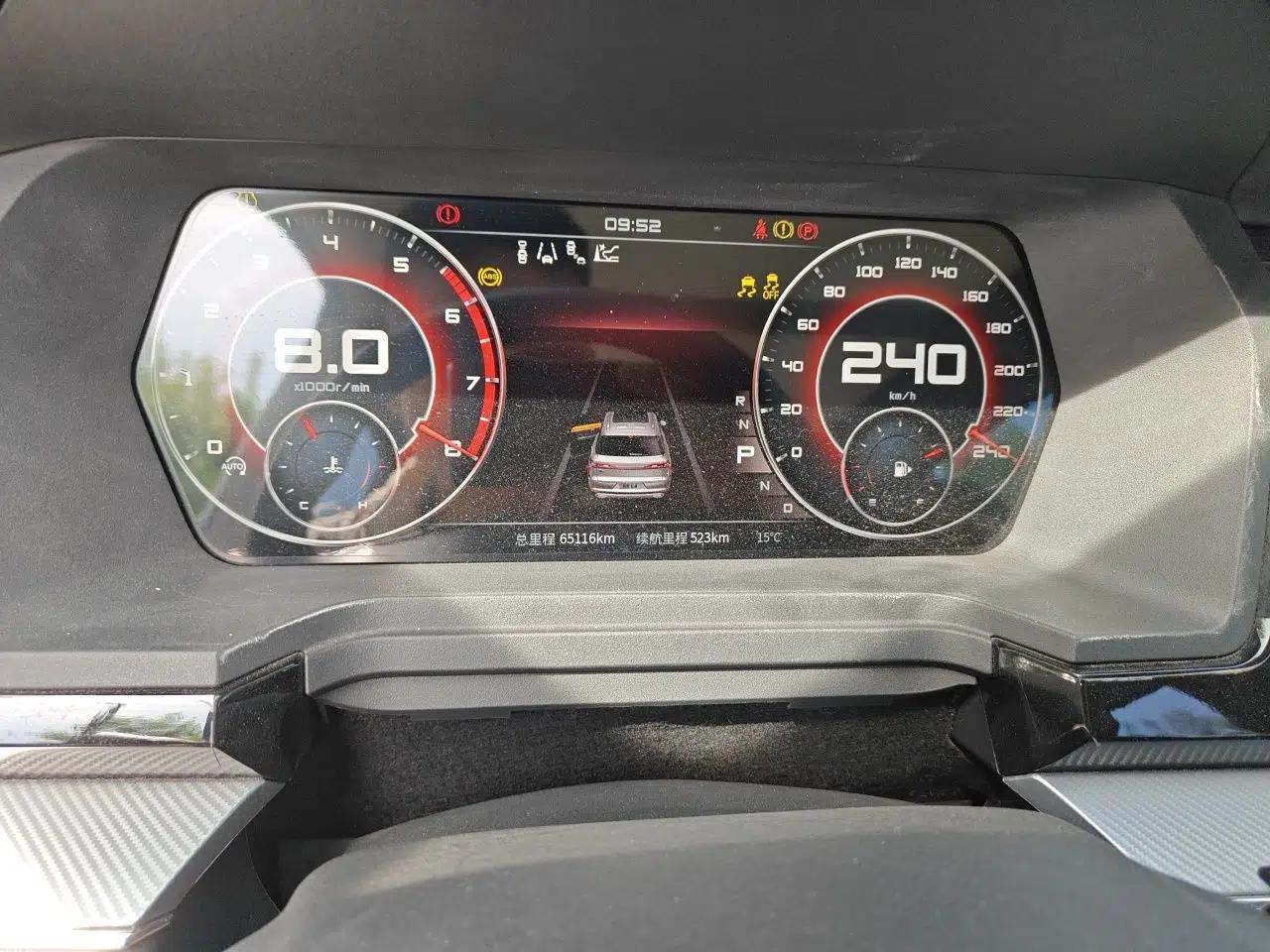 Venucia Star 2020 260T Automatic 48V Mild Hybrid Turbocharged Starry Edition — миниатюра 12