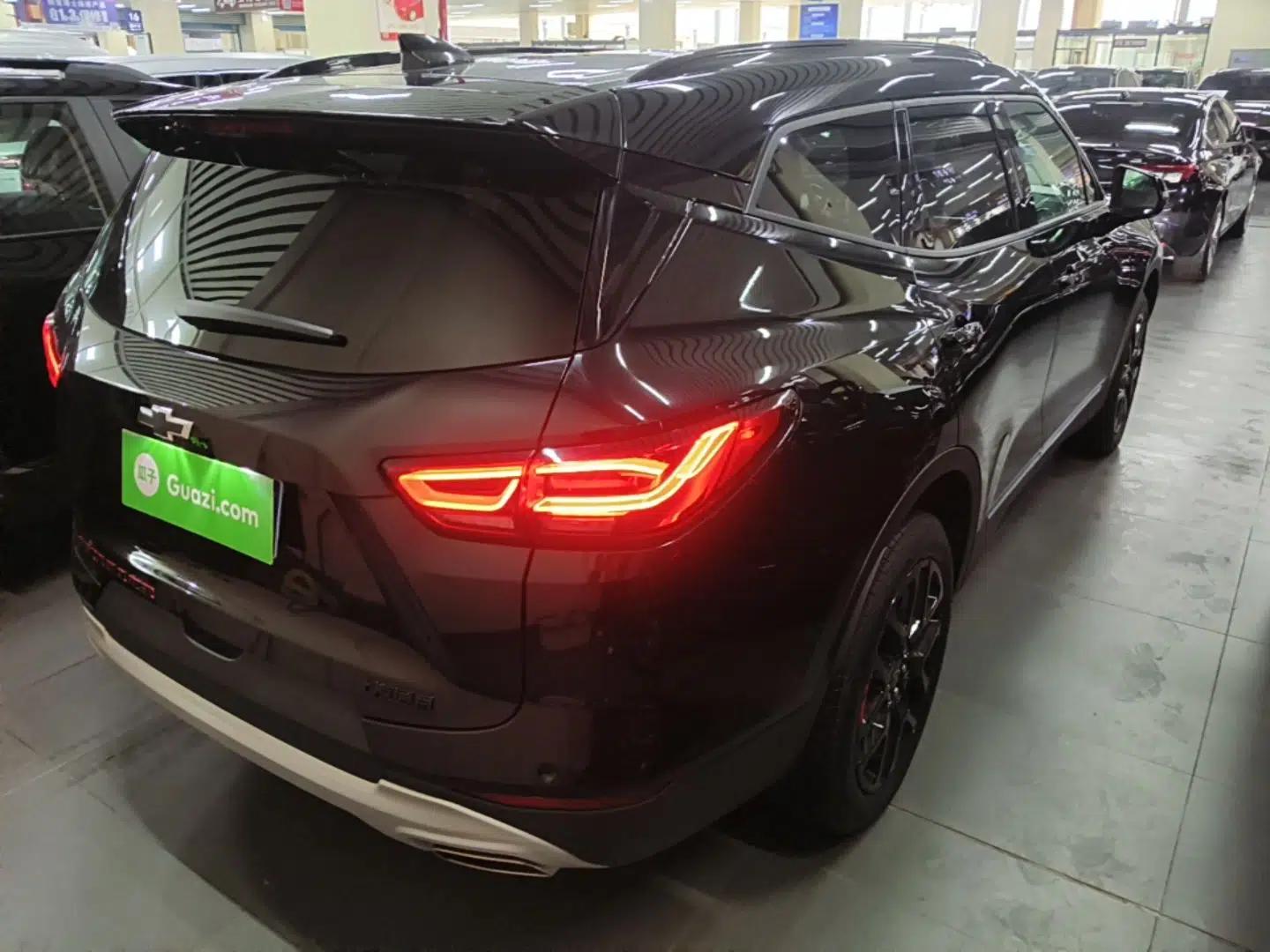 Chevrolet Blazer 2023 Light Hybrid 650T Redline Thunder Edition — миниатюра 4
