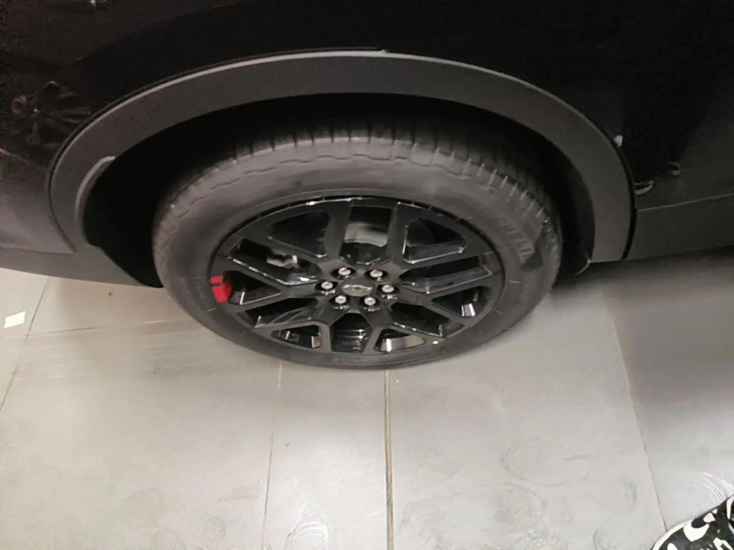 Chevrolet Blazer 2023 Light Hybrid 650T Redline Thunder Edition — миниатюра 10