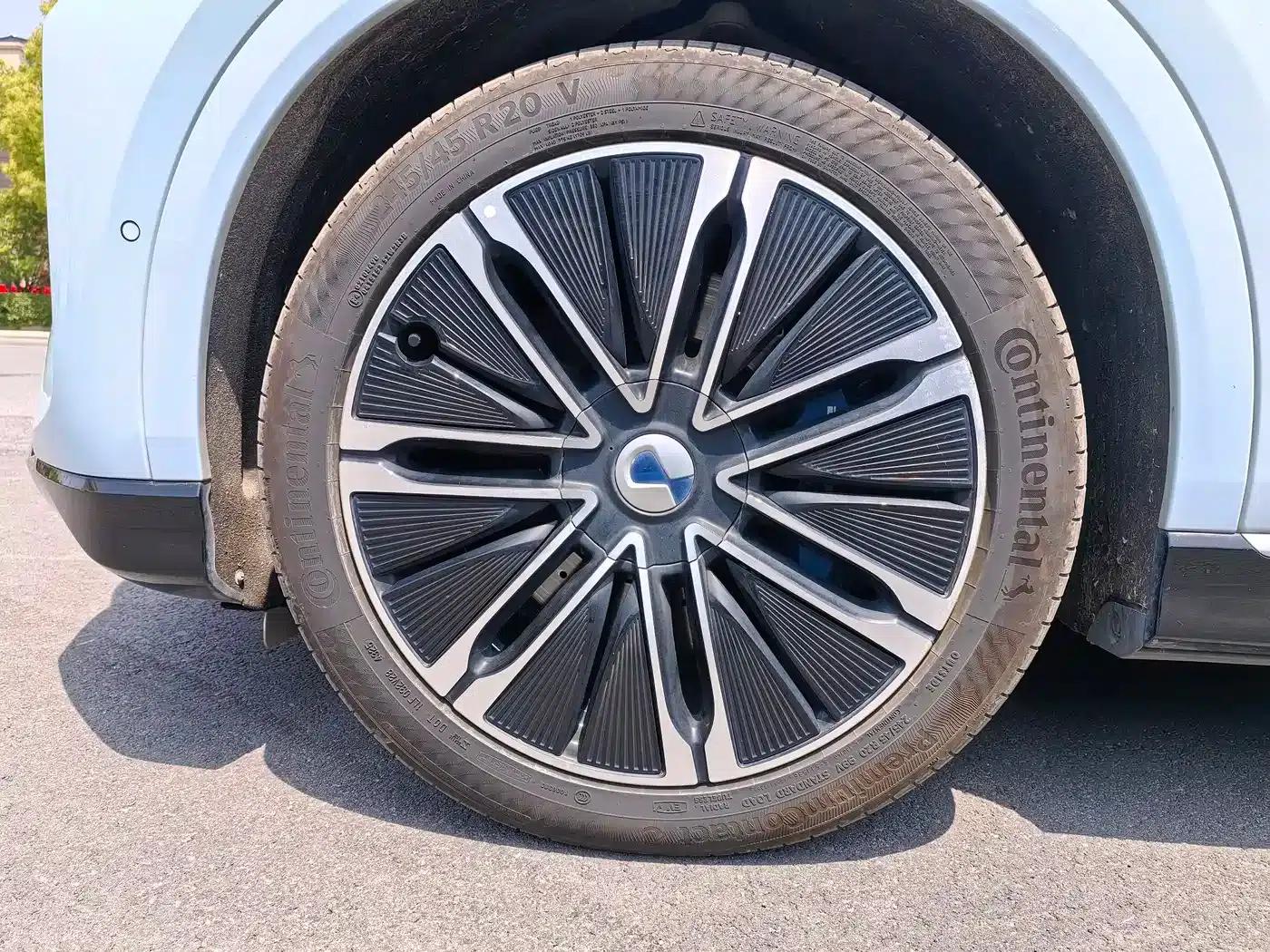 Denza N7 2024 630 AWD Intelligent Driving Max Edition — миниатюра 15