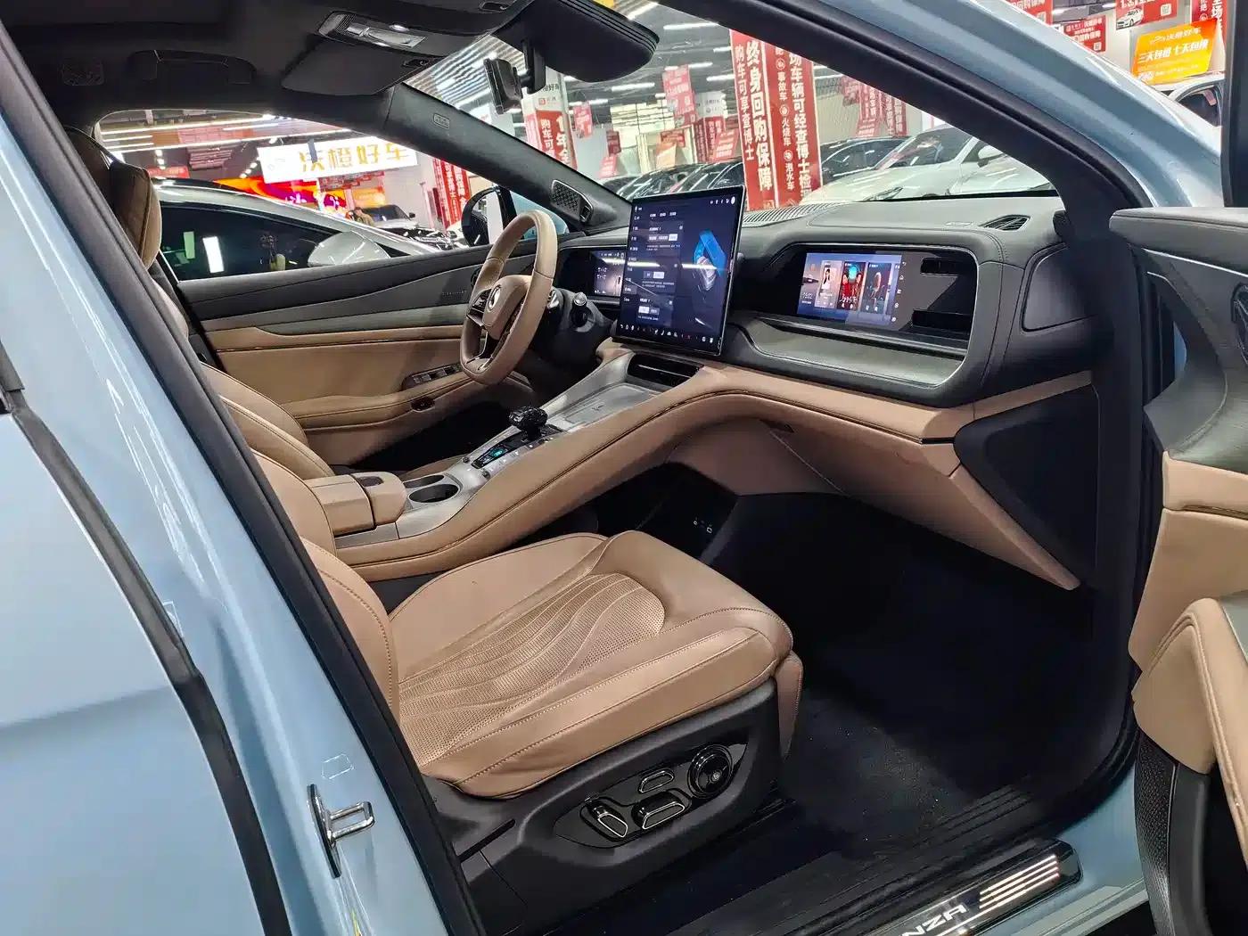 Denza N7 2024 630 AWD Intelligent Driving Max Edition — миниатюра 17