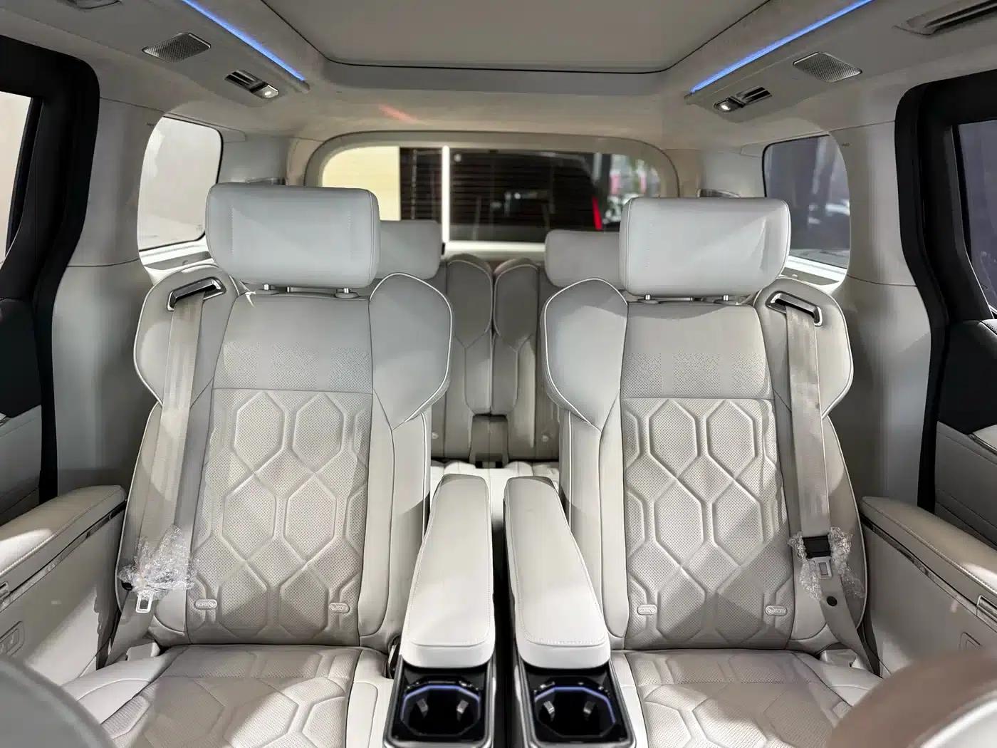 Volvo EM90 2025 Ultra 6-seater — миниатюра 25