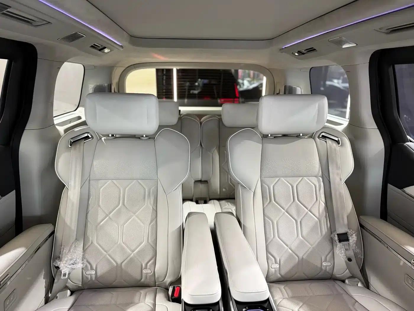 Volvo EM90 2025 Ultra 6-seater — миниатюра 26
