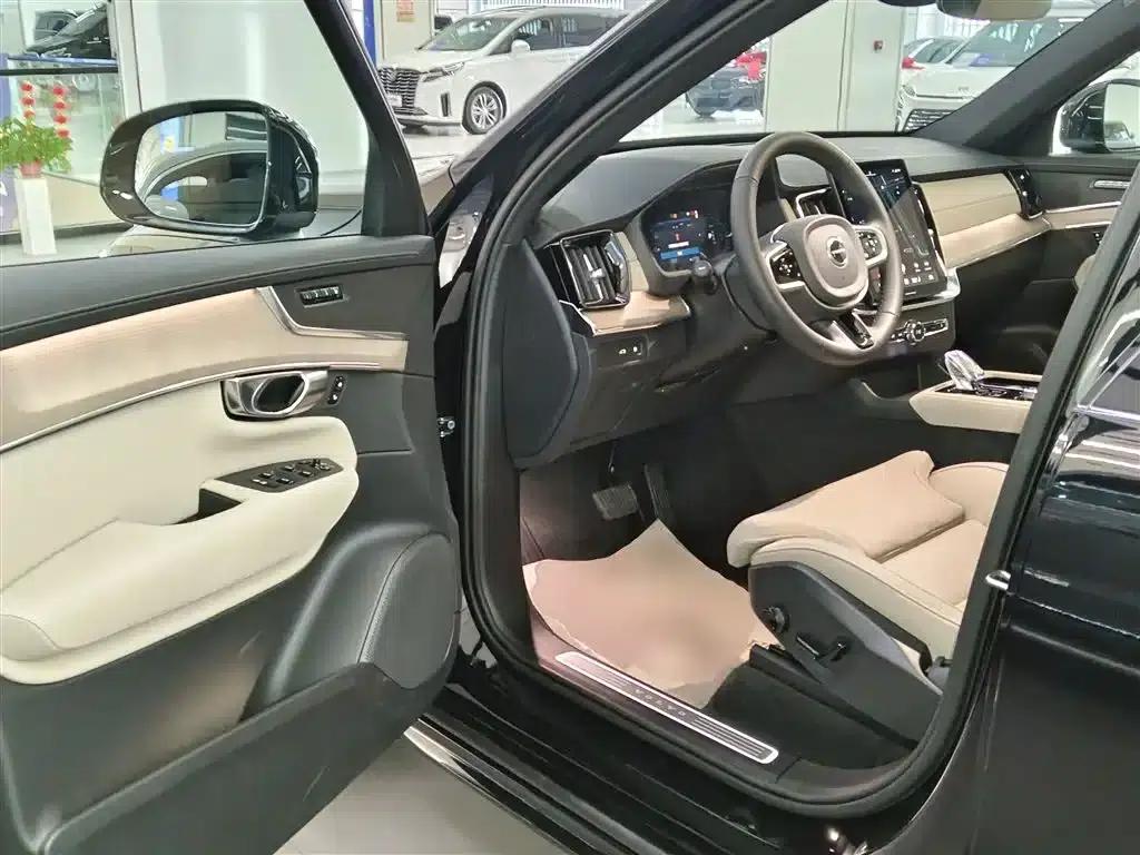 2025 Volvo XC90 Plug-in Hybrid Facelift T8 Inscription Luxury Edition 7-seater — миниатюра 16