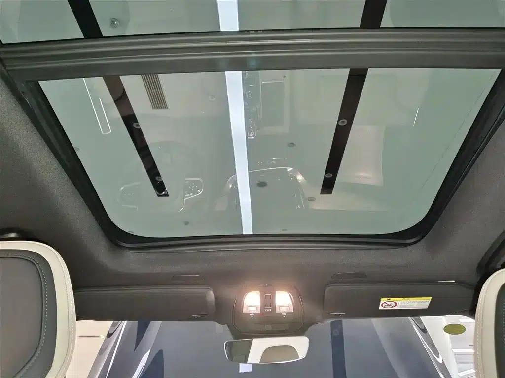 2025 Volvo XC90 Plug-in Hybrid Facelift T8 Inscription Luxury Edition 7-seater — миниатюра 18
